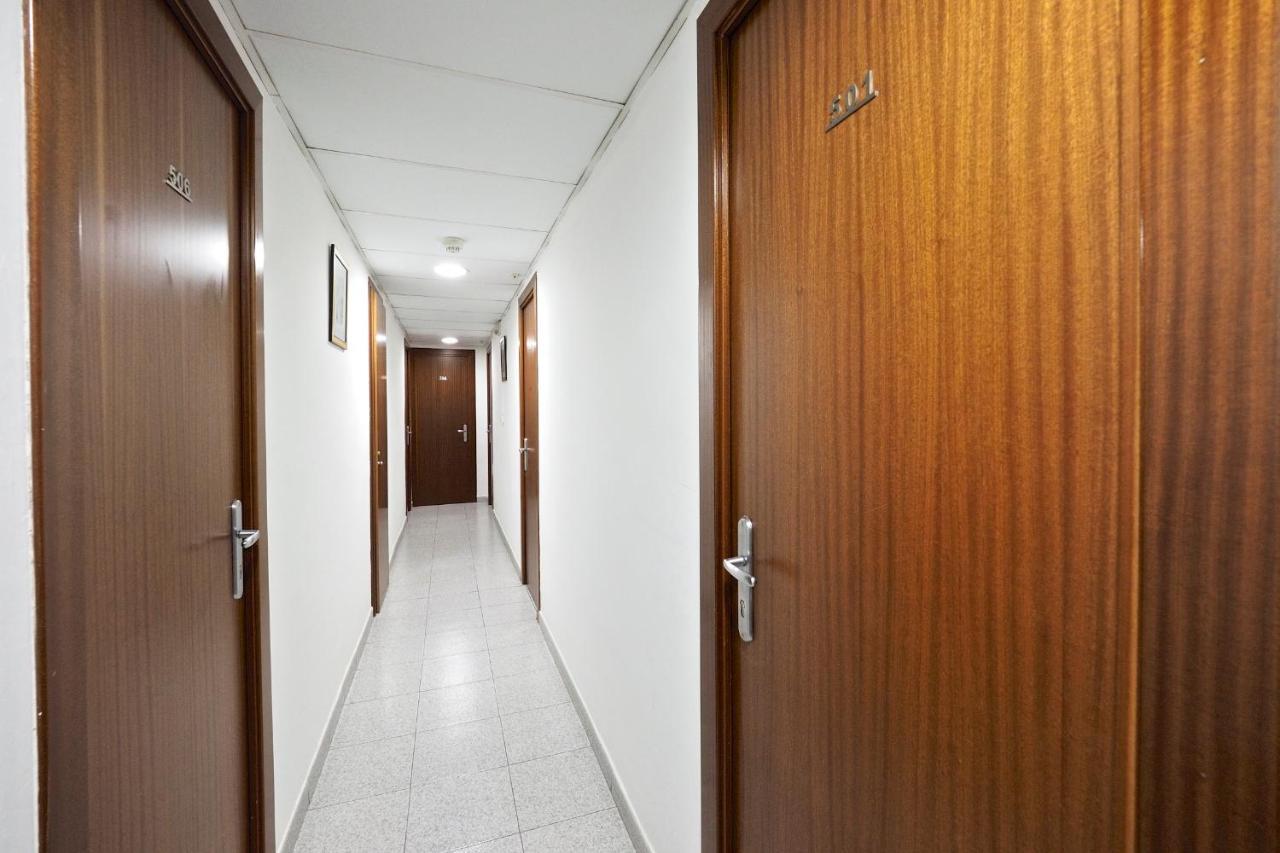 Hostal Ballestero Barcelona Eksteriør bilde