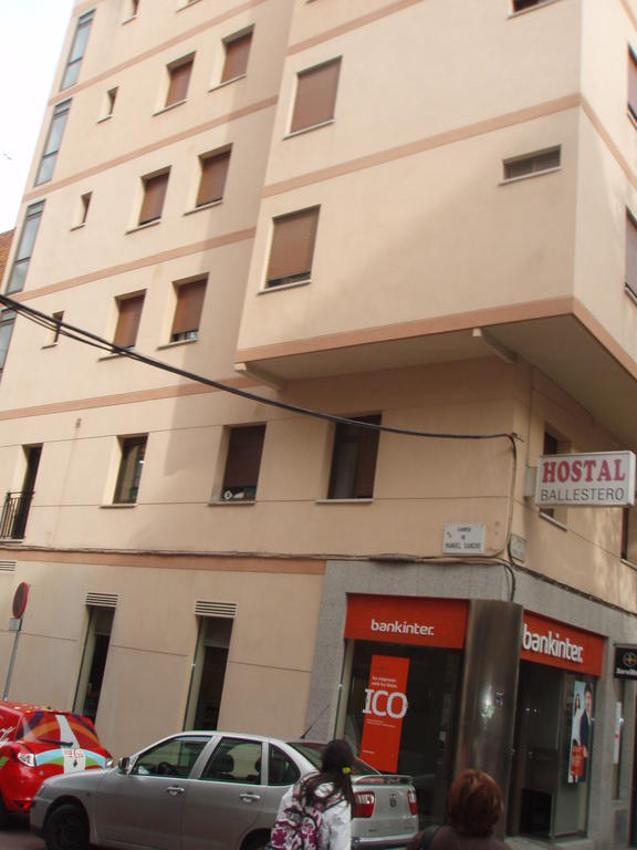 Hostal Ballestero Barcelona Eksteriør bilde